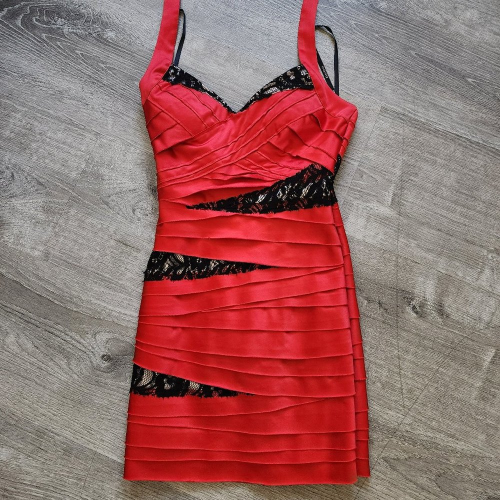 Bebe - Halter Bodycon Red and Black Dress. NWOT. XXS (Prom/Party/Formal/Sexy)